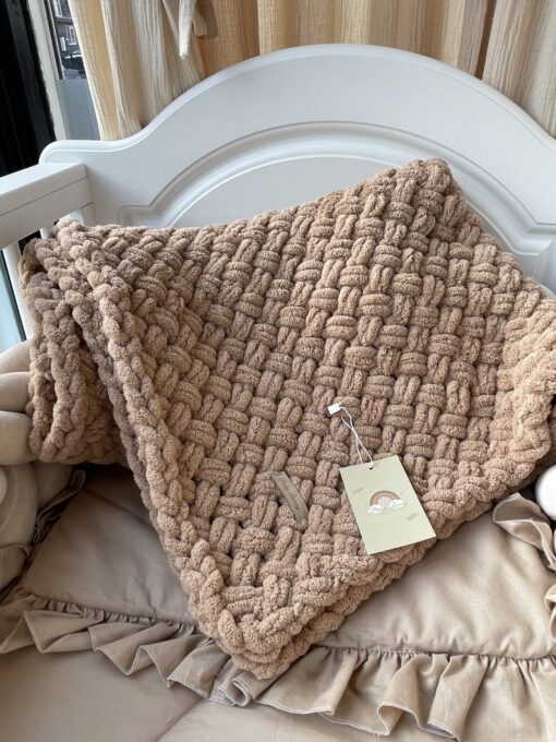 Pre-order Handgemaakte BL FLUFFY deken WarmBeige unisex
