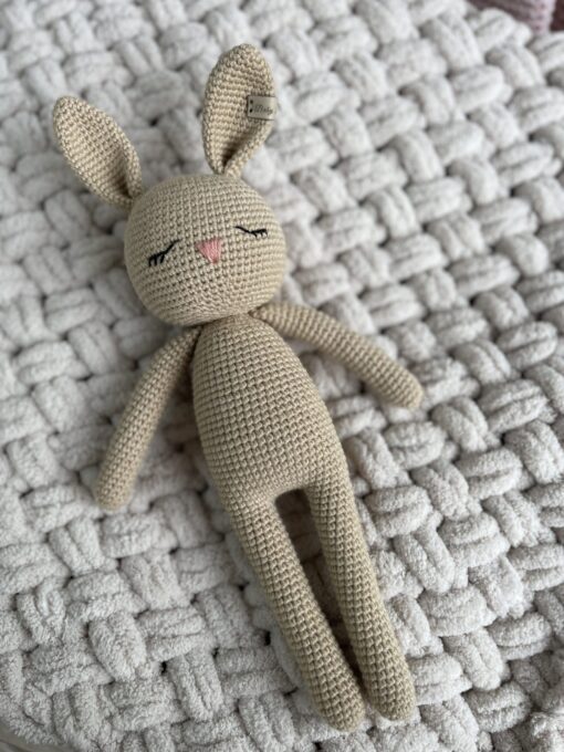 Handgemaakte konijn knuffel Beige