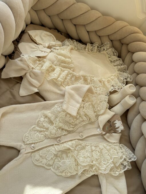 Unieke complete newbornset wikkeldeken Creme
