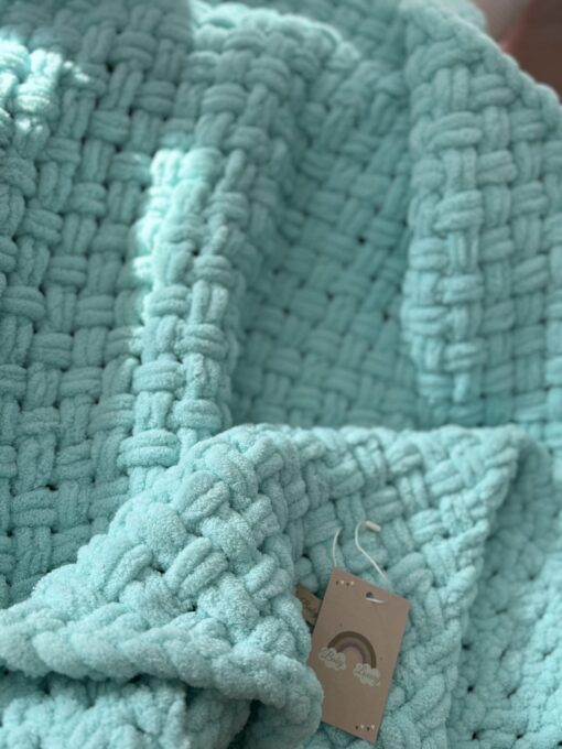 Pre-order Handgemaakte BL FLUFFY deken Mintblauw unisex