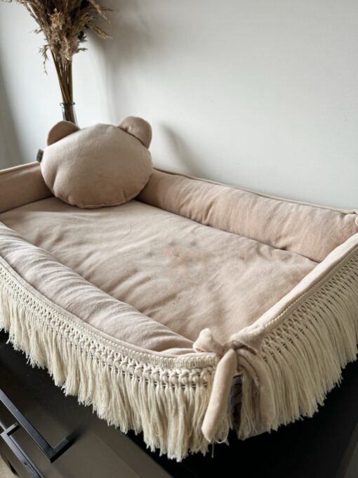 Velvety Beige Bohemian Bear babynestje