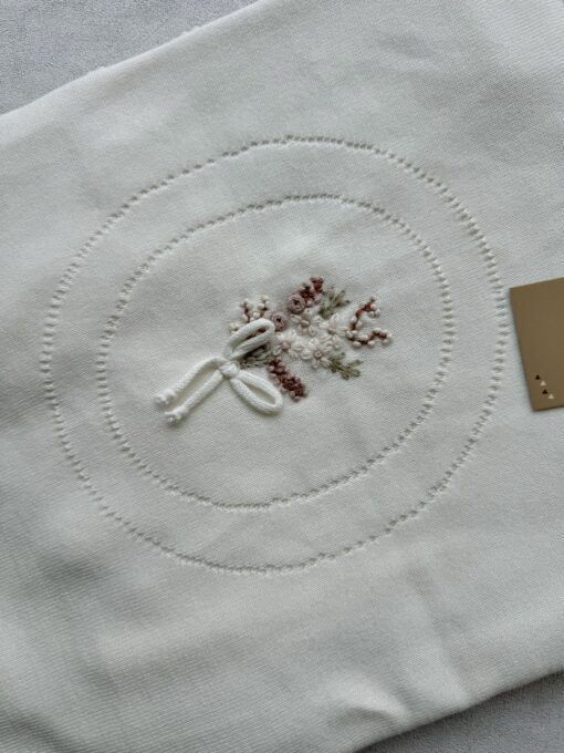 Gebreide wiegdeken Embroidered White