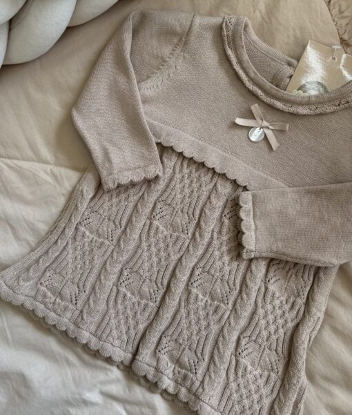 Gebreid Jurkje Almond Ruffle Cable