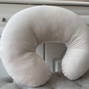 Handgemaakte voedingskussen Velvety Ivory