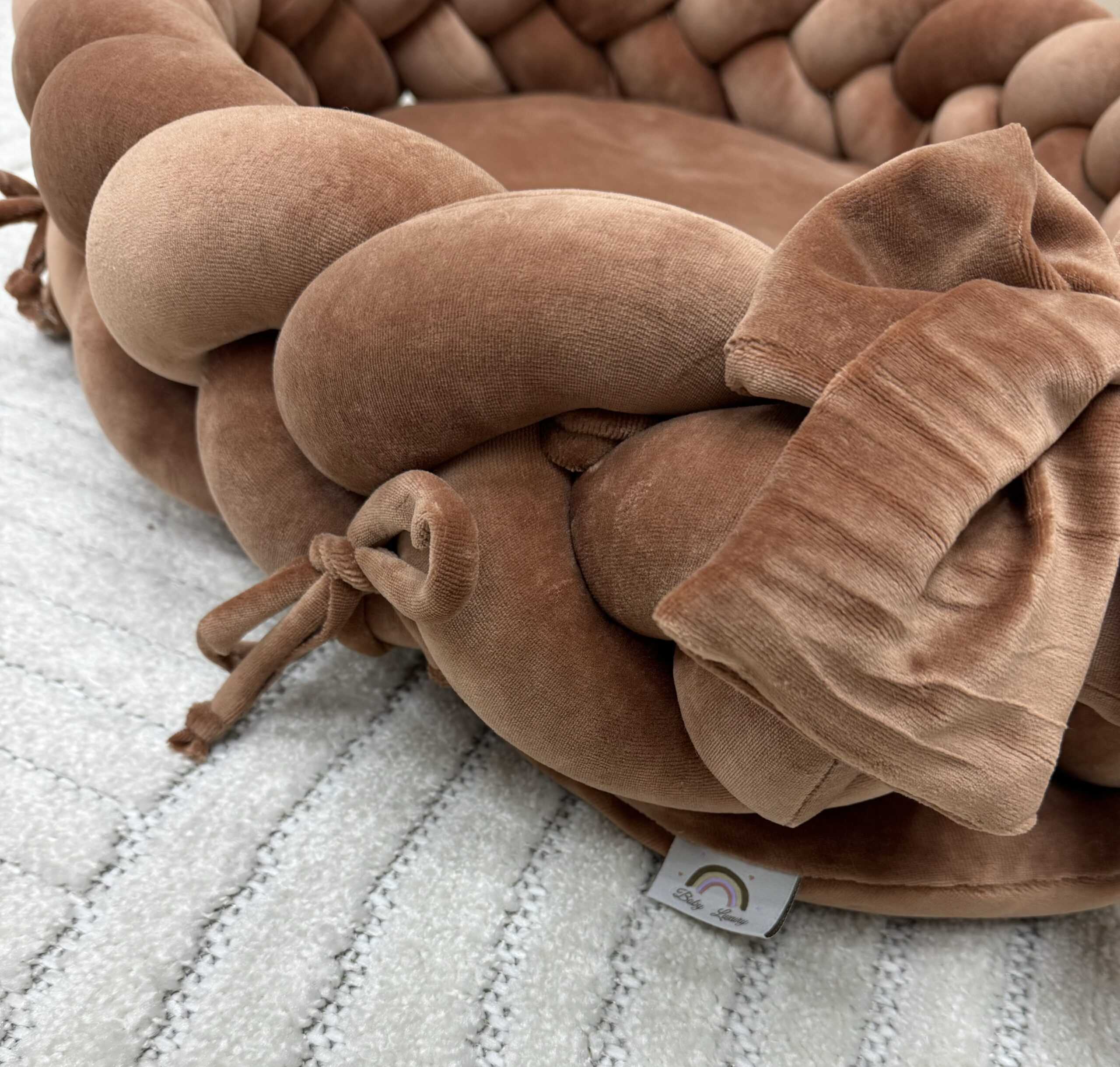 Velvety Caramel Babynestje - Afbeelding 4