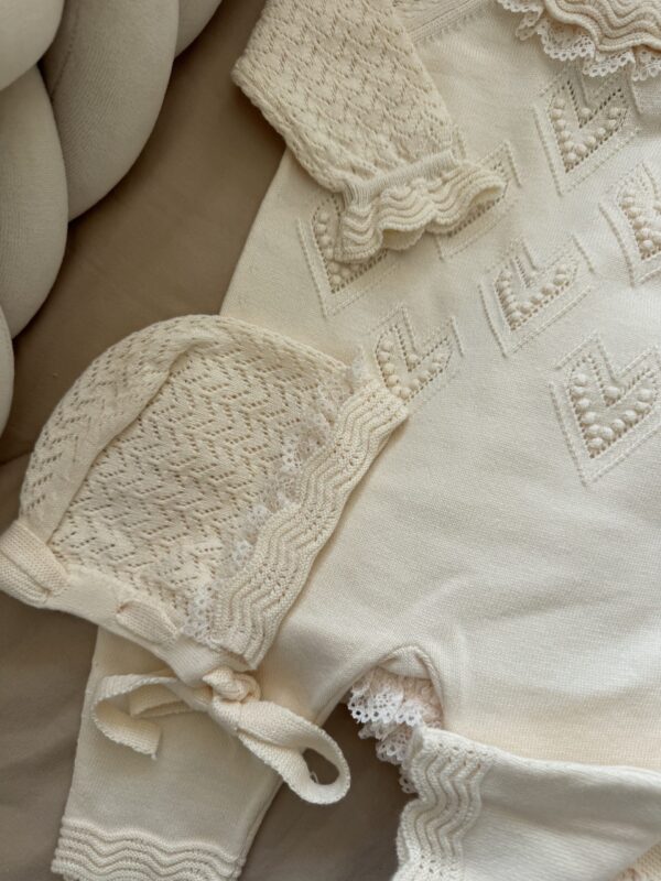 Complete Newbornset 7-delig Hearts Beige - Afbeelding 6