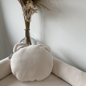 Velvety Ivory Bear Kussen