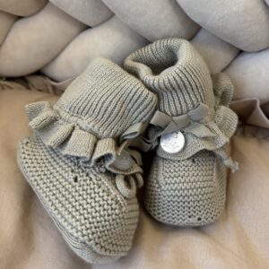 Gebreide Booties Ruffled Strik Sage